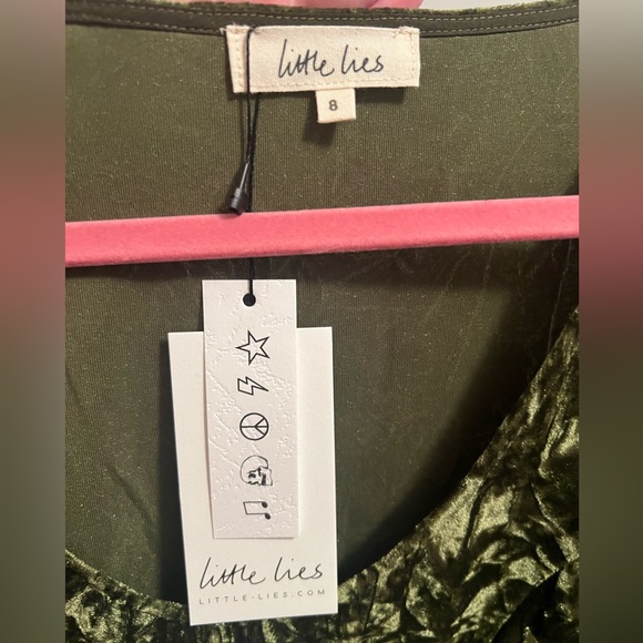 ASO Taylor Swift Size 4 Little Lies Green Sweet Jane Olive Crushed Mini Dress - Picture 5 of 13